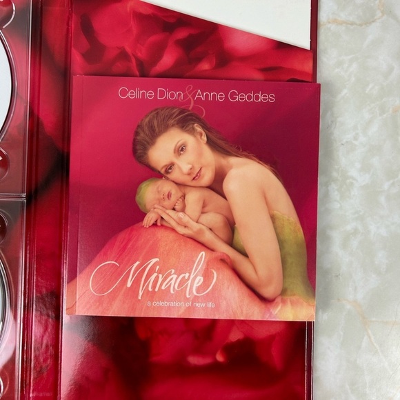 Céline Dion & Anne Geddes-Celebration of a New Life Miracle Book, CD/DVD set - Picture 4 of 5